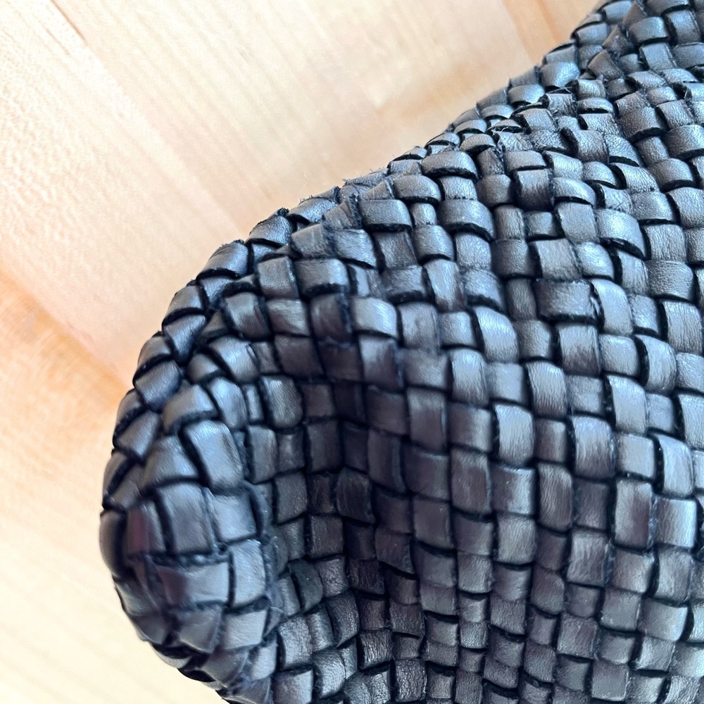 Sundance Black Leather Woven Shoulder Bag, Made in Italy by Wepell 🇮🇹 - Picture 7 of 11